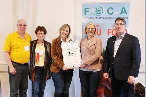 SDRA Board members receiving award at FOCA meeting earler this month.